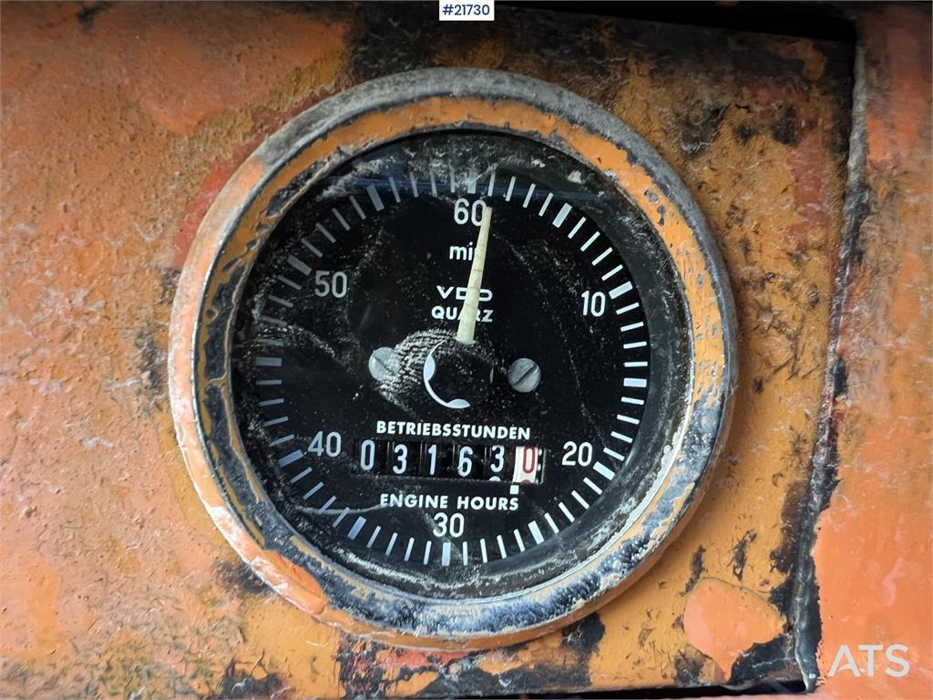 Tamrock DHA400 Drilling rig w/ CPR 438L hammer