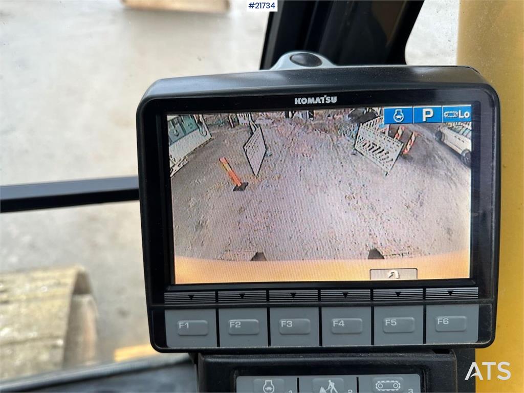 Komatsu PC228USLC-8 excavator w/ 3 buckets and tiltrotator