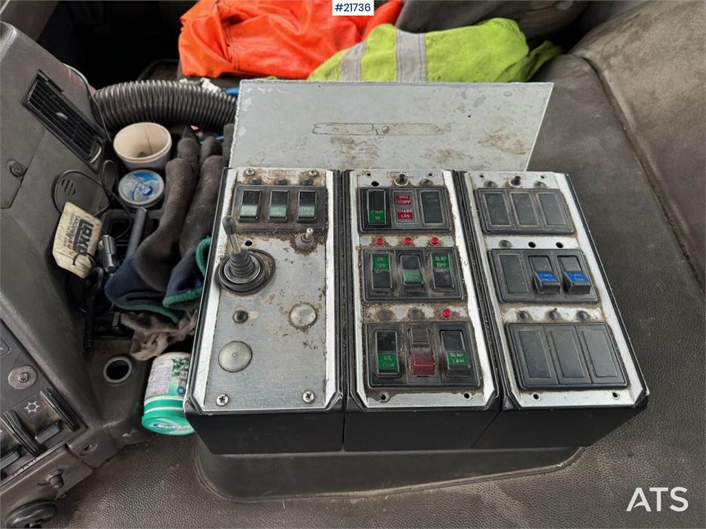 Volvo FL12 with 22 t/m Palfinger Crane, Timber Platform,