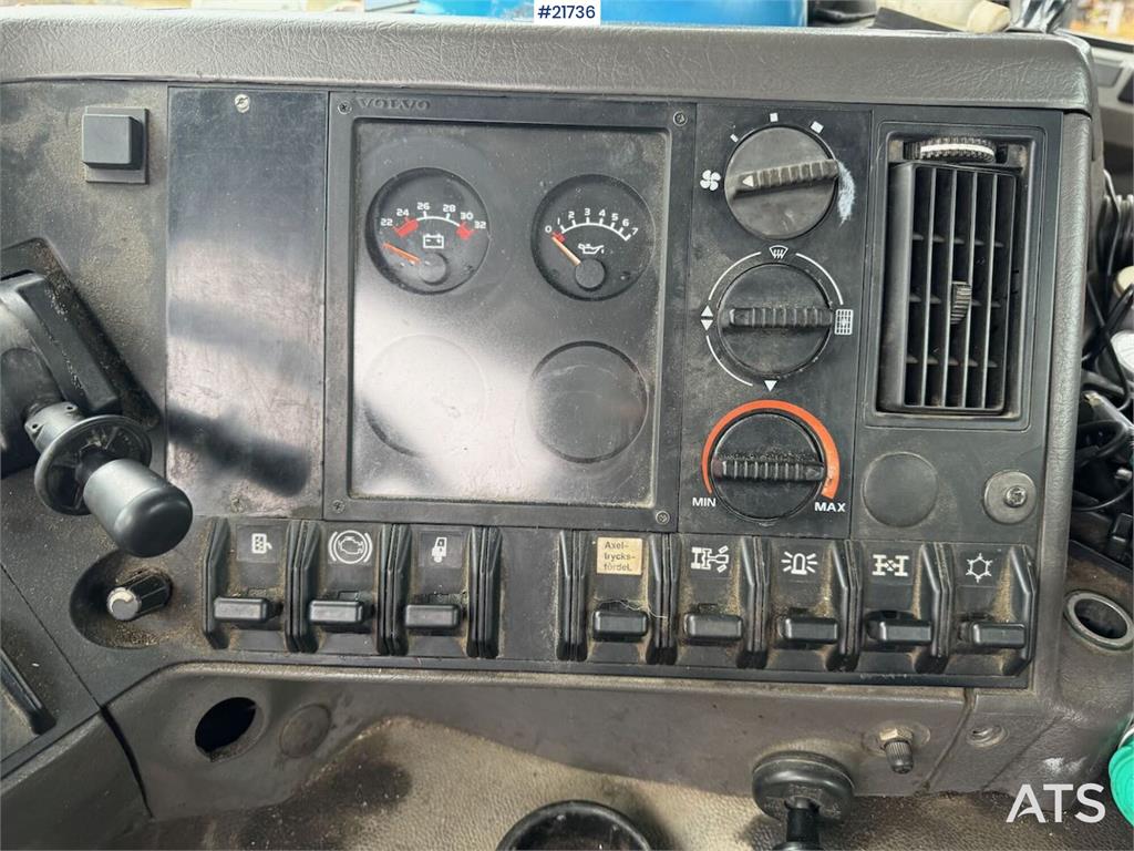 Volvo FL12 with 22 t/m Palfinger Crane, Timber Platform,