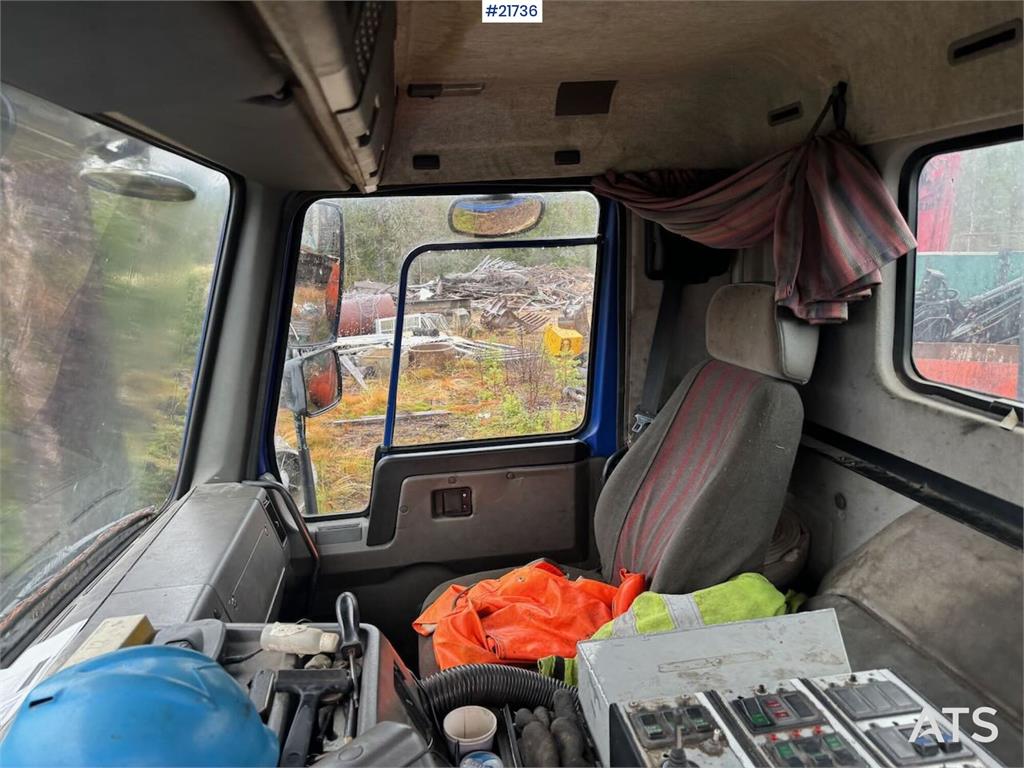 Volvo FL12 with 22 t/m Palfinger Crane, Timber Platform,