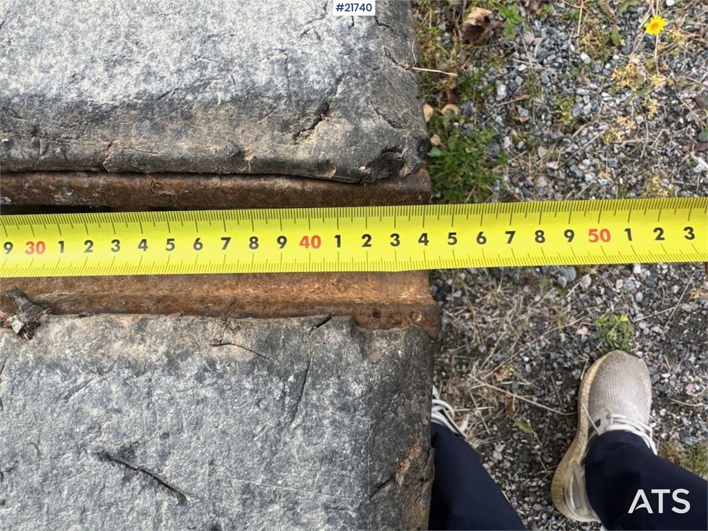 Kobelco SK75SR-3E w/ Rototilt, 2 buckets and grapple. 1850