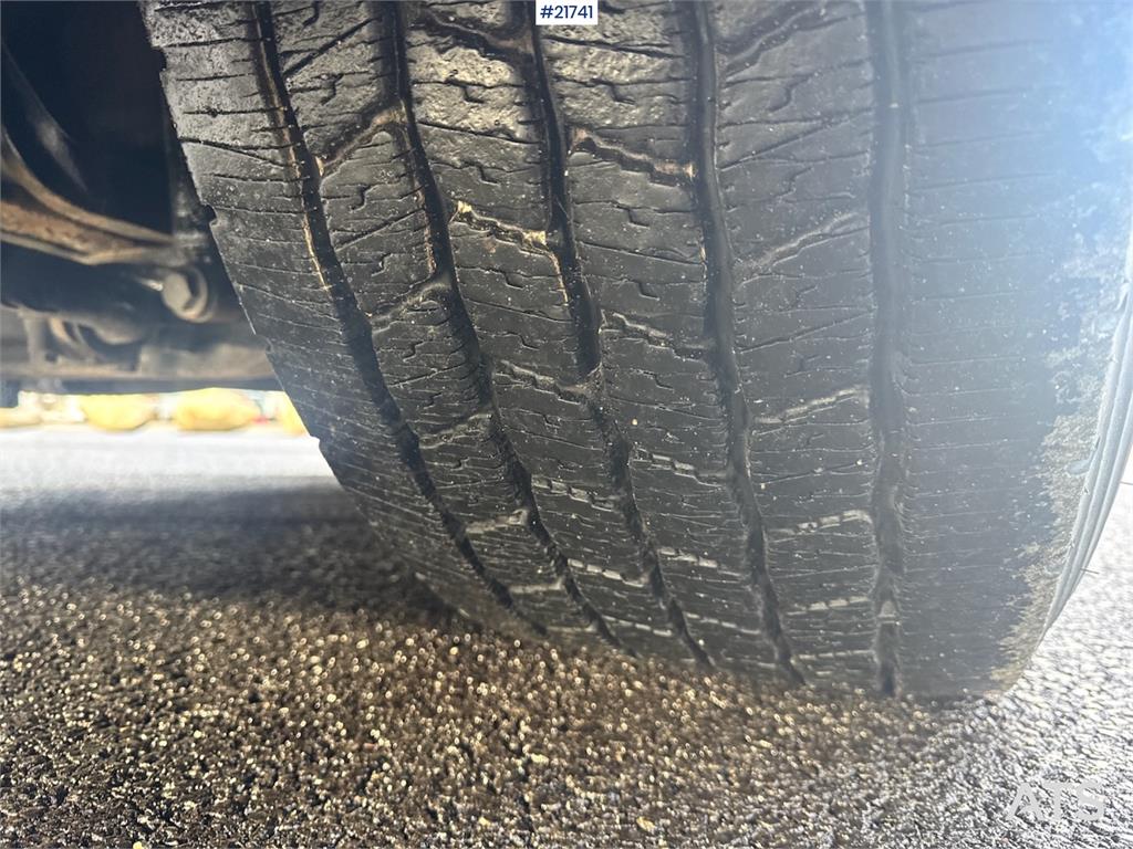 Scania R580 Tridem Hooklift w/ Crane hydraulics. Freshly