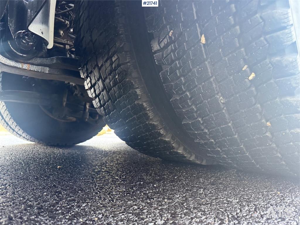 Scania R580 Tridem Hooklift w/ Crane hydraulics. Freshly