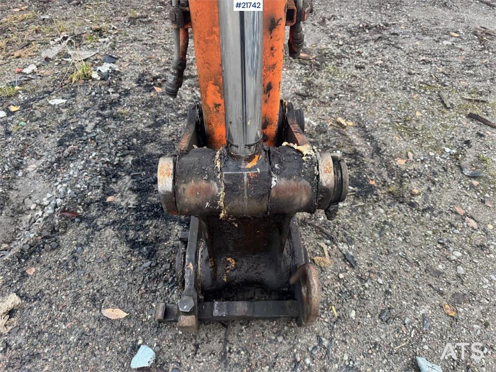 Hitachi EX165 Tracked Excavator with 2 Buckets