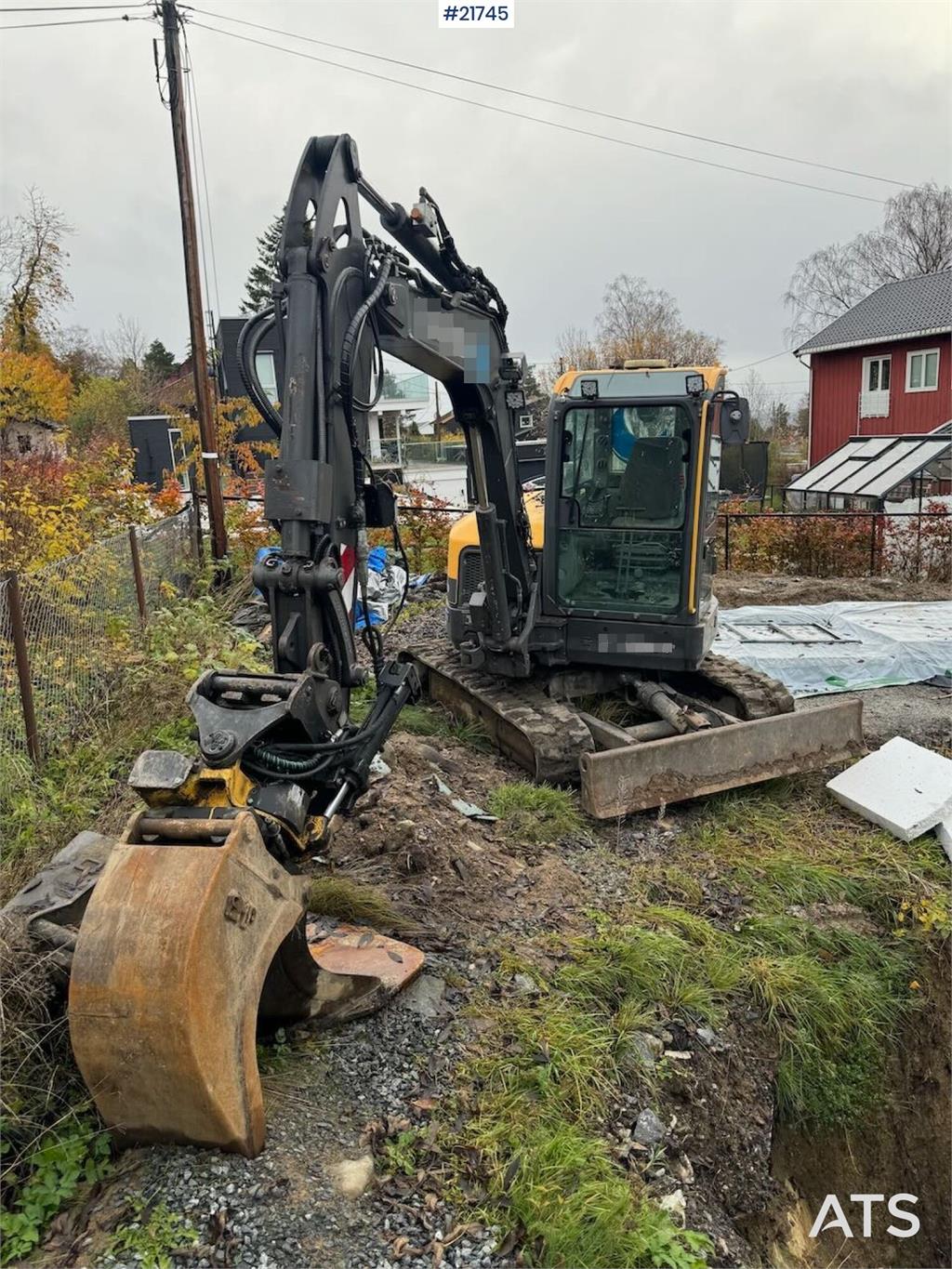 Volvo ECR58D Tracked Excavator with Tilt and Bucket