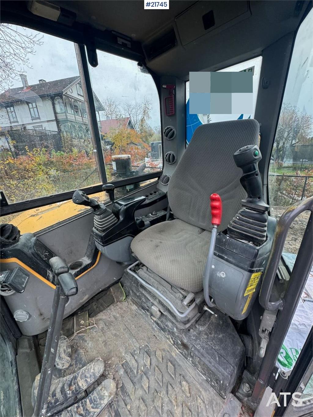 Volvo ECR58D Tracked Excavator with Tilt and Bucket