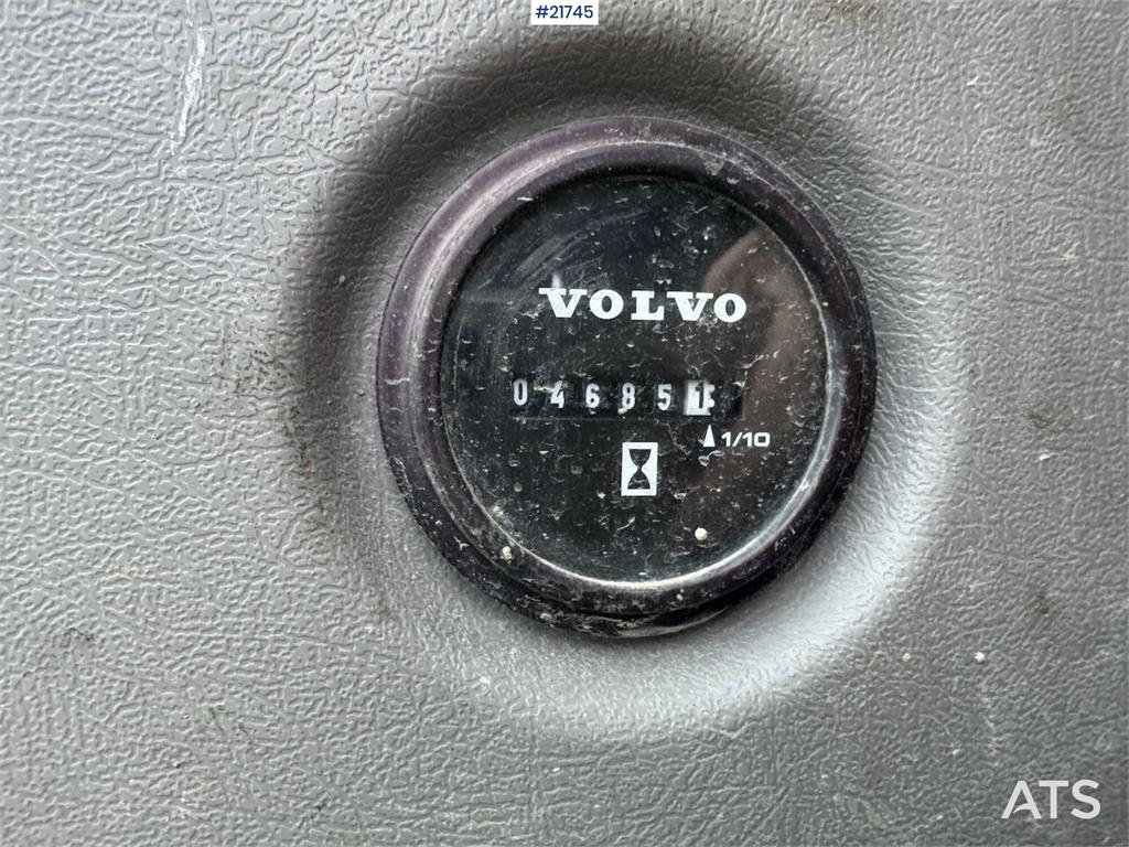 Volvo ECR58D Tracked Excavator with Tilt and Bucket