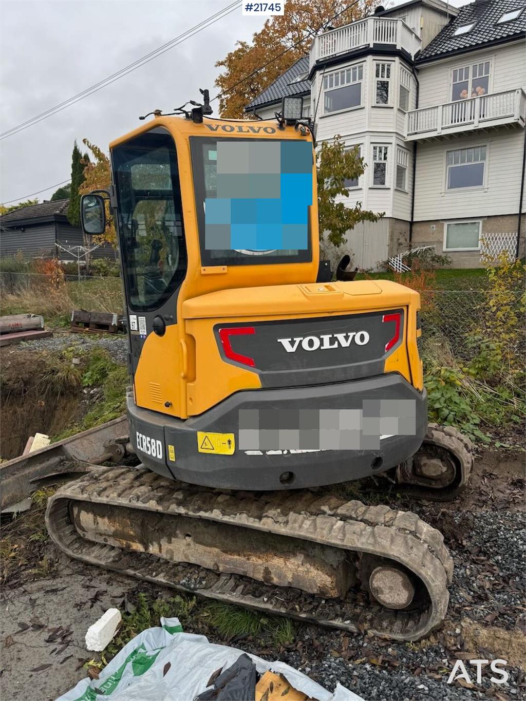 Volvo ECR58D Tracked Excavator with Tilt and Bucket