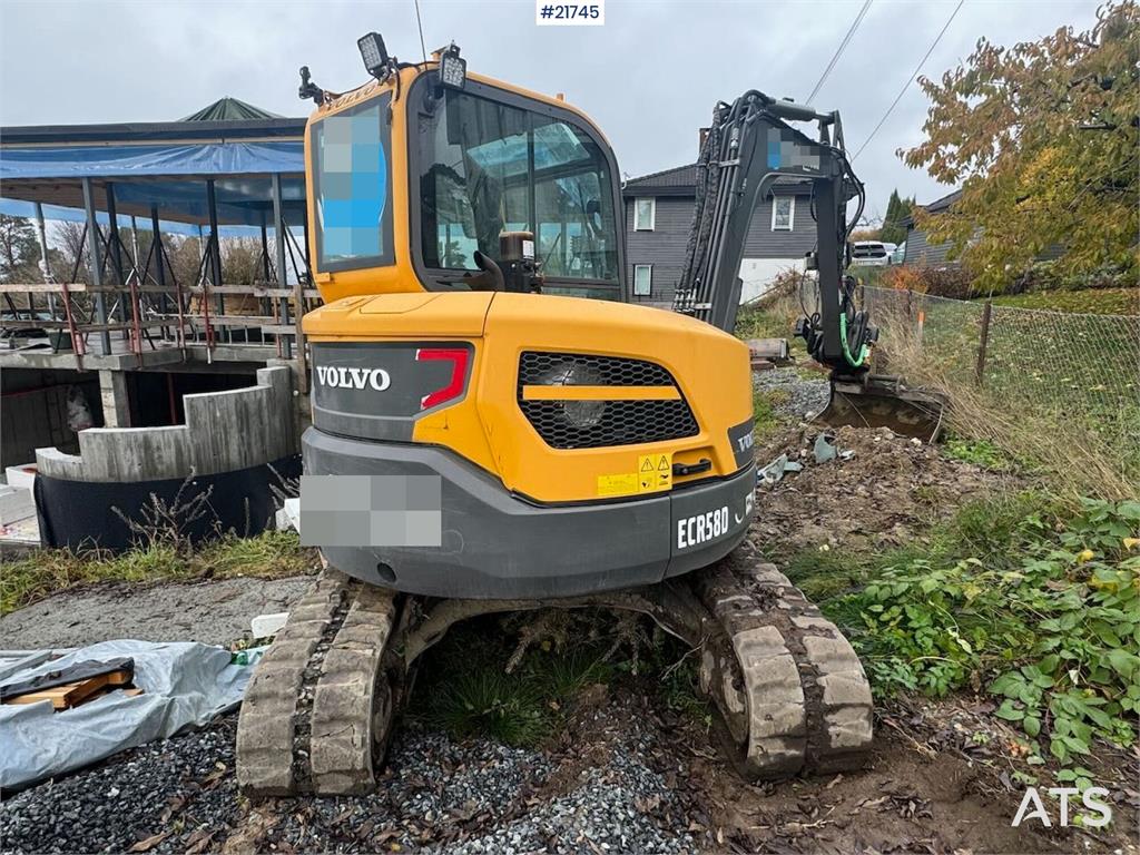 Volvo ECR58D Tracked Excavator with Tilt and Bucket