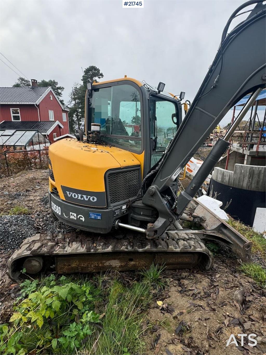 Volvo ECR58D Tracked Excavator with Tilt and Bucket