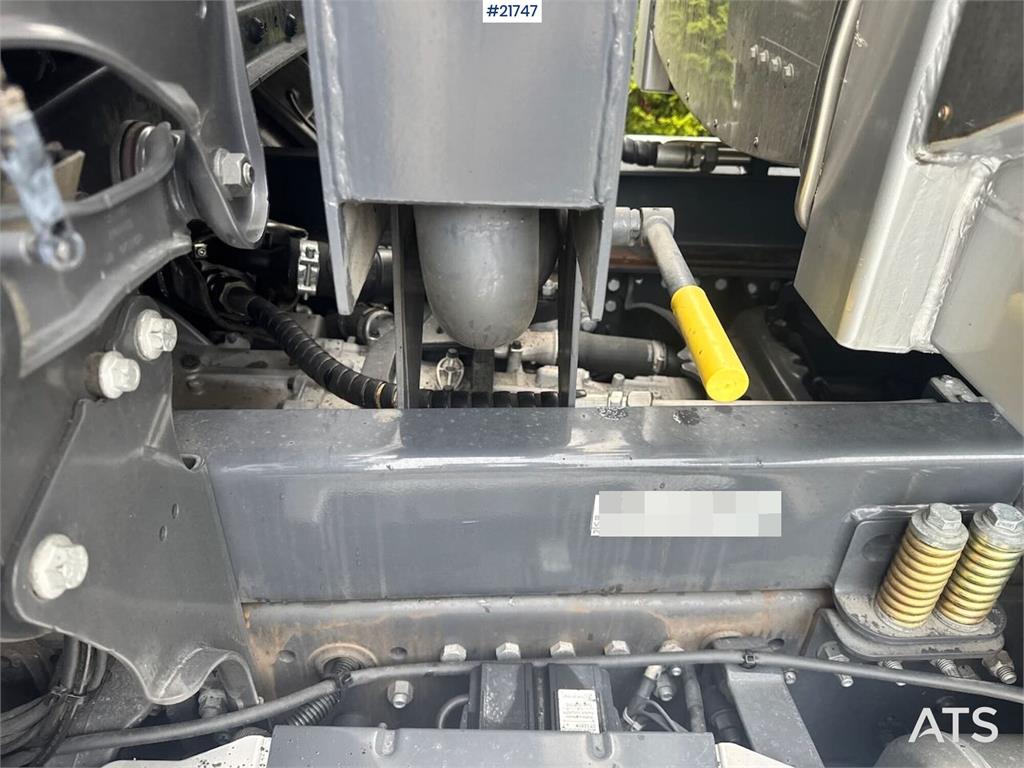 Scania R660 6x4 Asphalt Truck with Carnehl Asphalt Traile