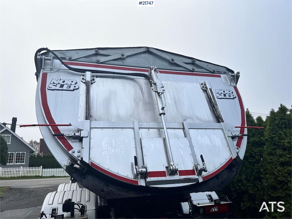 Scania R660 6x4 Asphalt Truck with Carnehl Asphalt Traile