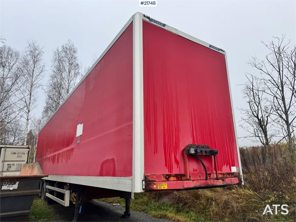 Närko Box Semi-Trailer with Full Side Opening