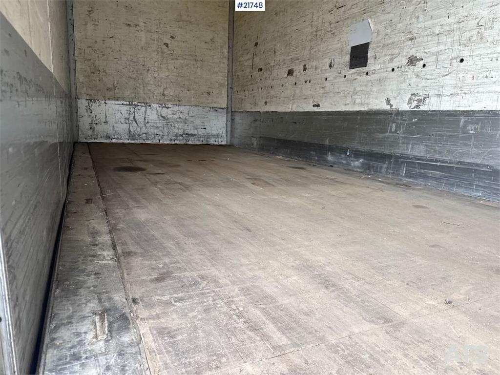 Närko Box Semi-Trailer with Full Side Opening