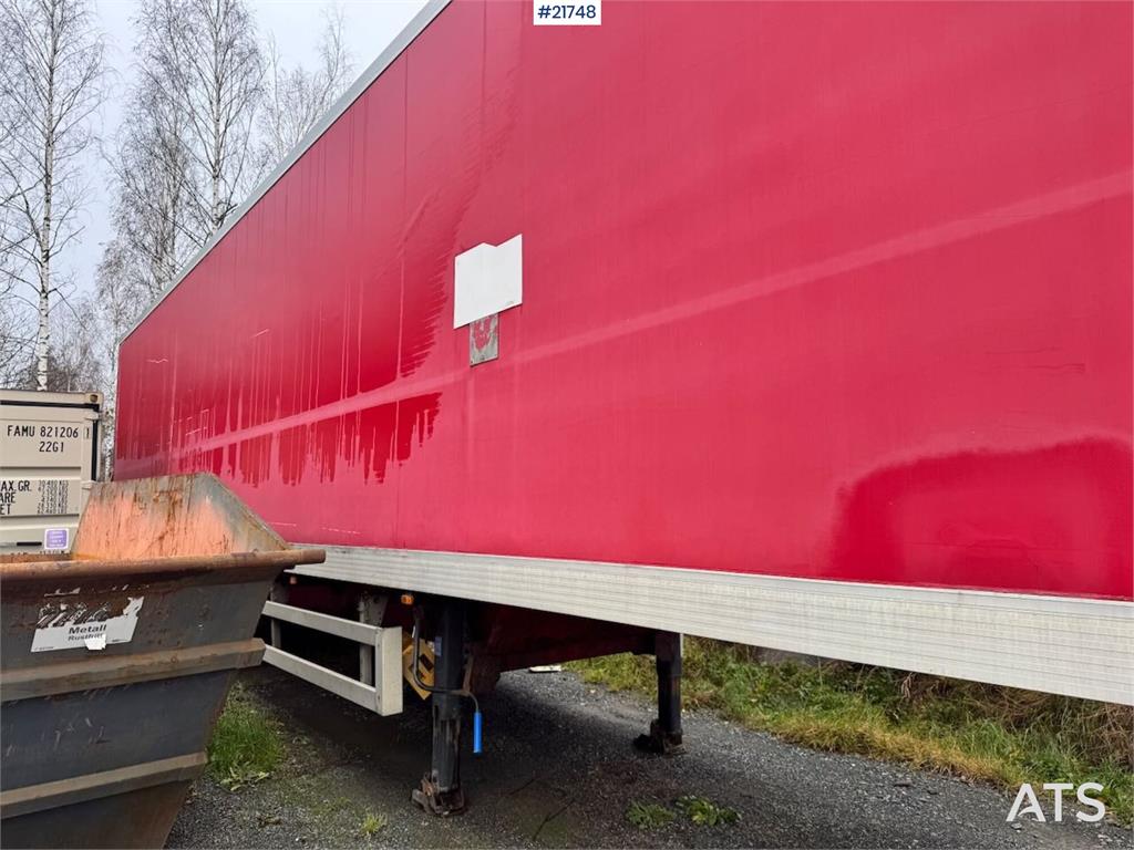 Närko Box Semi-Trailer with Full Side Opening