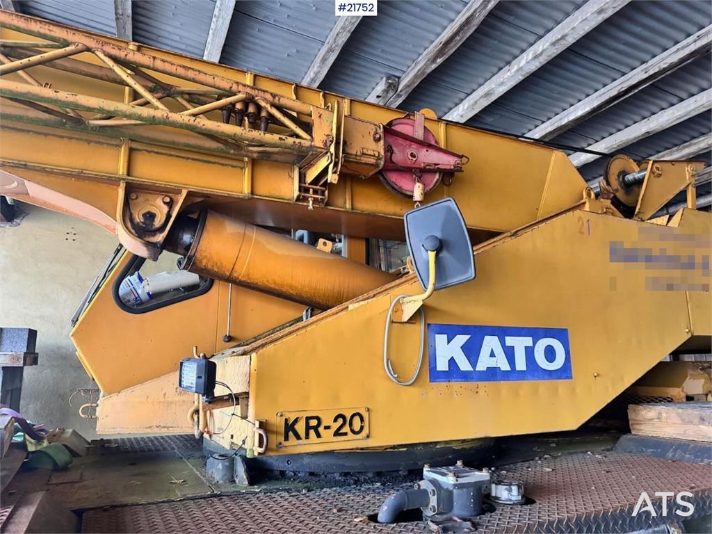 Kato KR-20 Mobile Crane