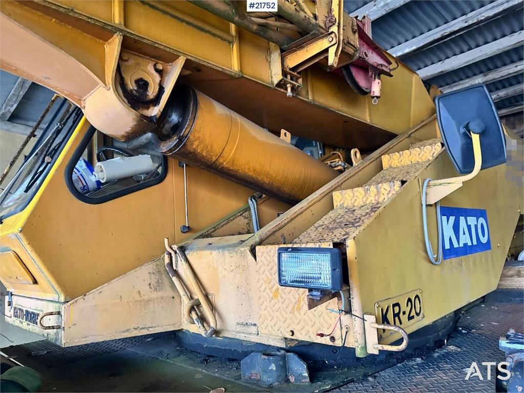 Kato KR-20 Mobile Crane