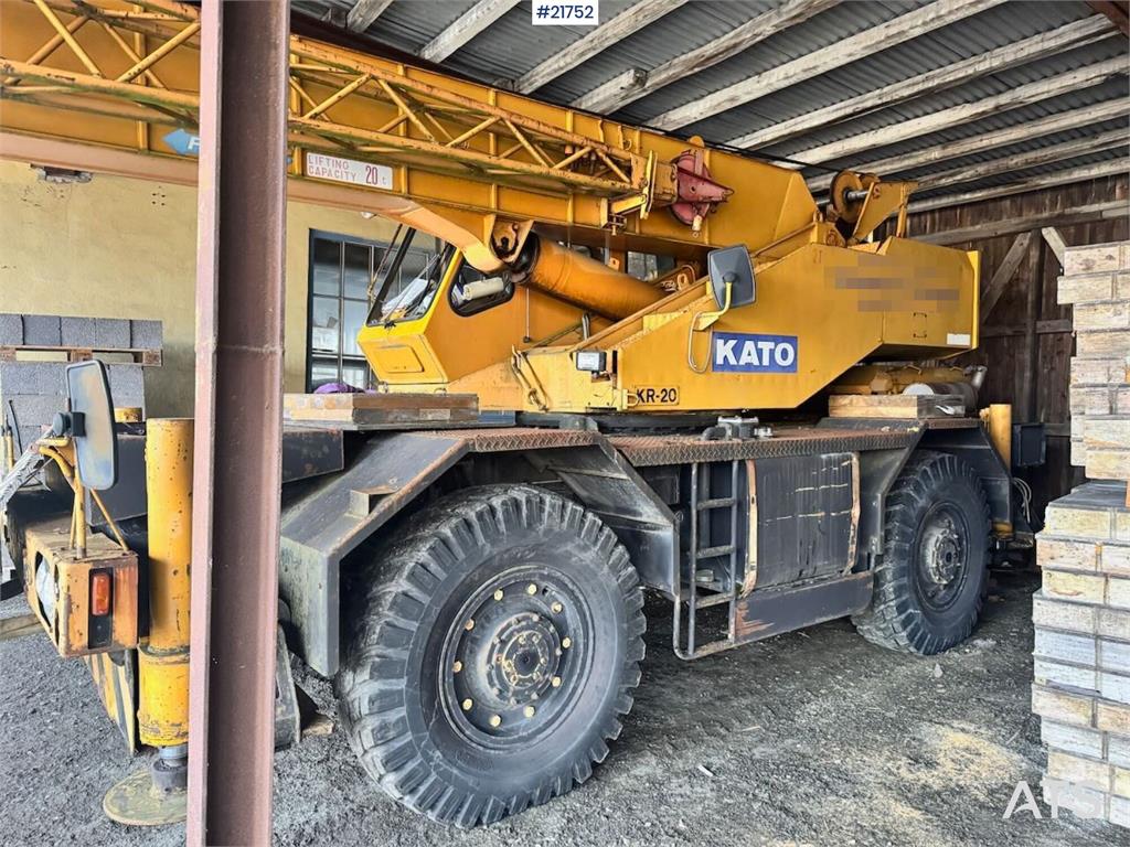 Kato KR-20 Mobile Crane