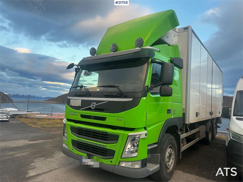 Volvo FM450 box truck 6x2 w/ full side opening, 2 zone u