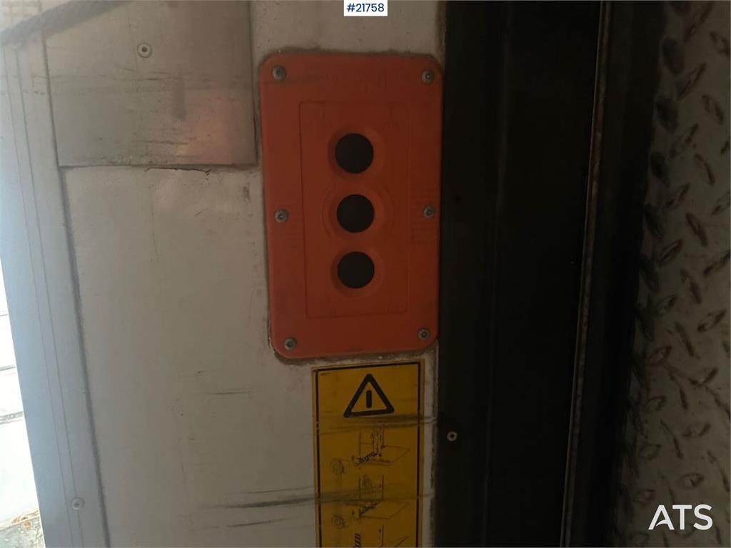 Volvo FM450 box truck 6x2 w/ full side opening, 2 zone u