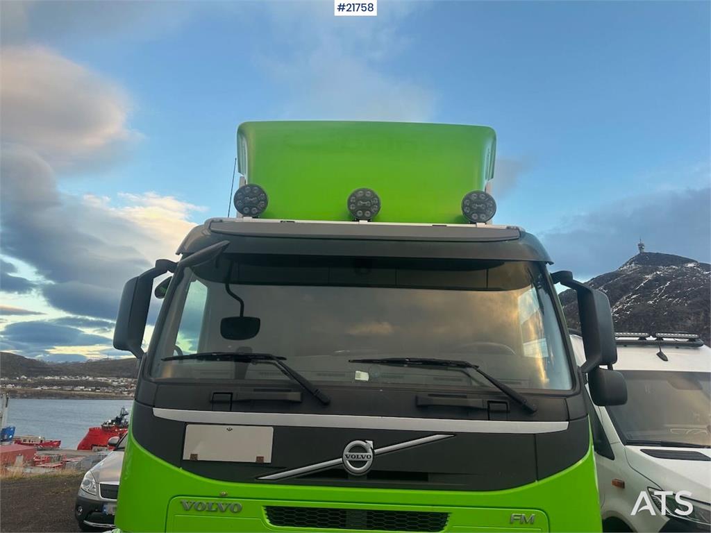 Volvo FM450 box truck 6x2 w/ full side opening, 2 zone u