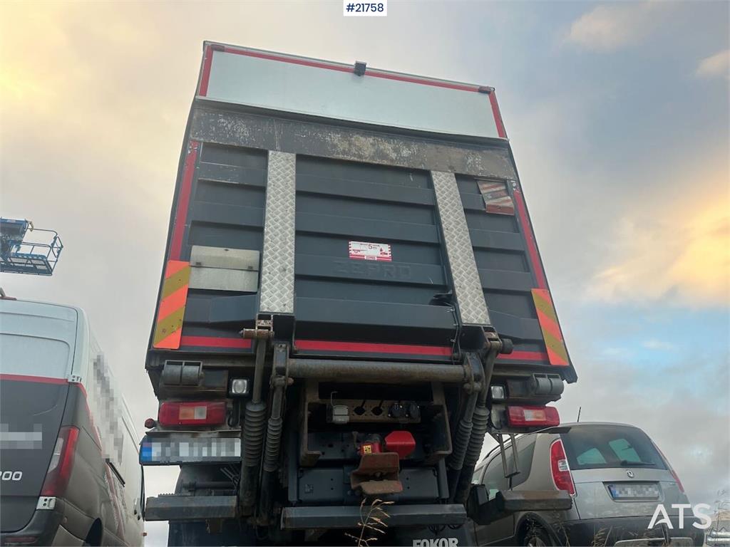 Volvo FM450 box truck 6x2 w/ full side opening, 2 zone u