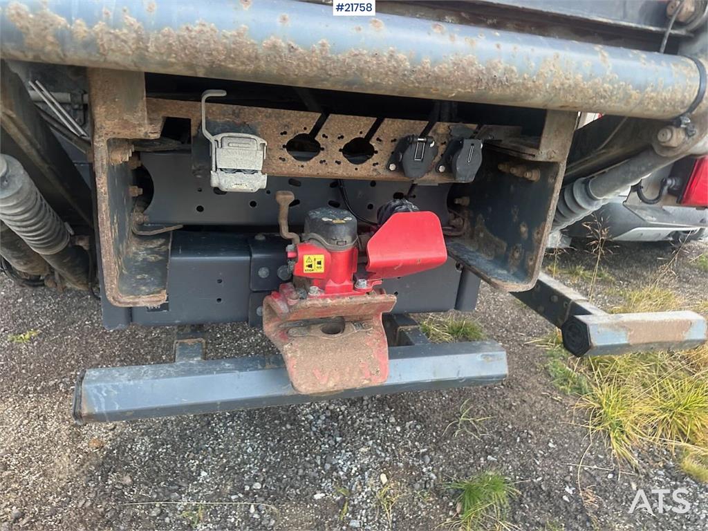 Volvo FM450 box truck 6x2 w/ full side opening, 2 zone u