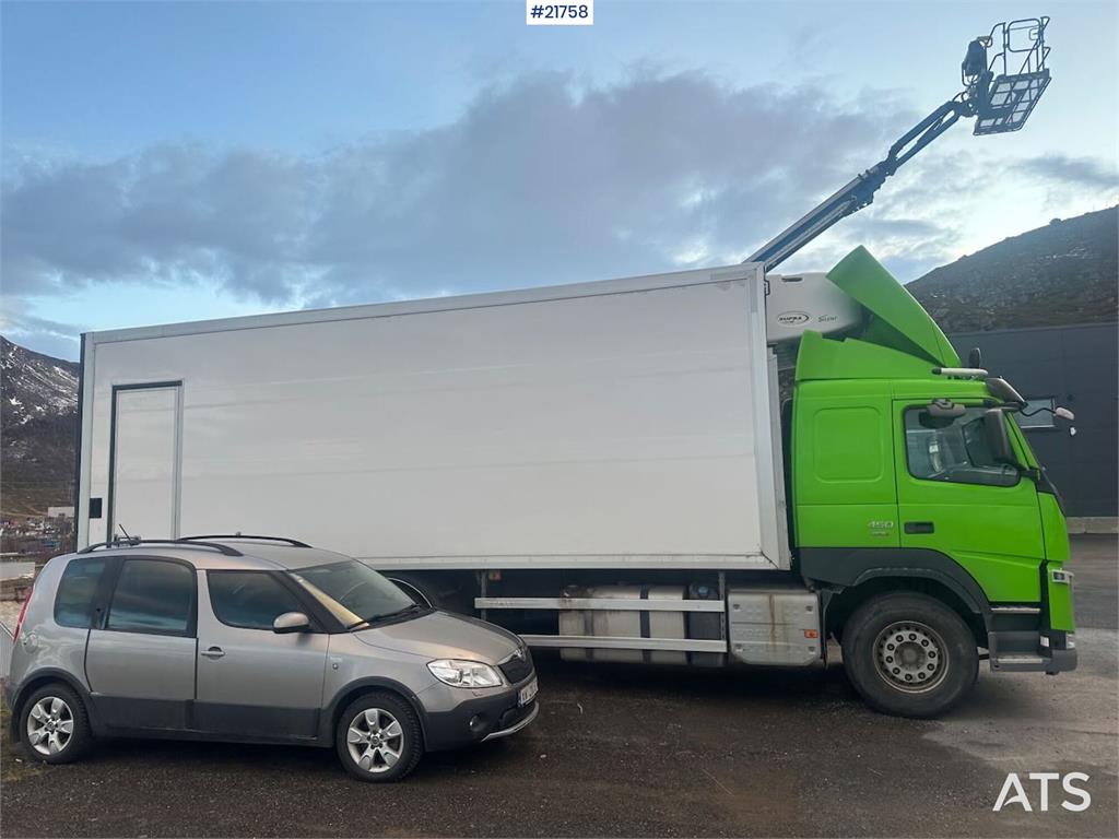 Volvo FM450 box truck 6x2 w/ full side opening, 2 zone u