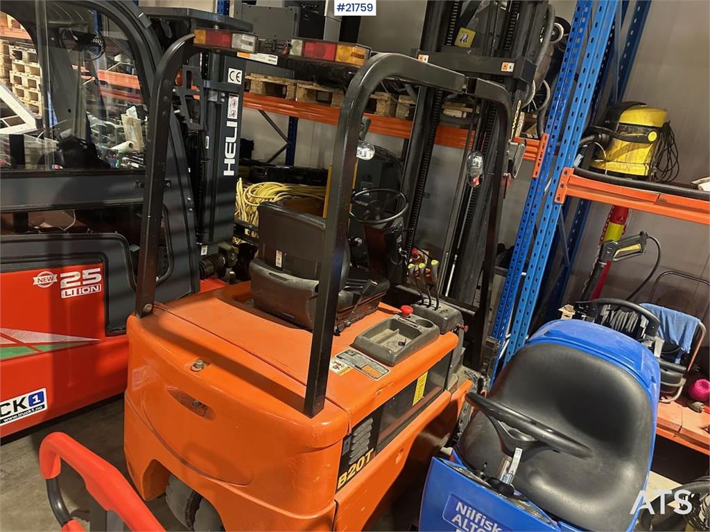 Daewoo B20T truck w/ 4.5 m lift height