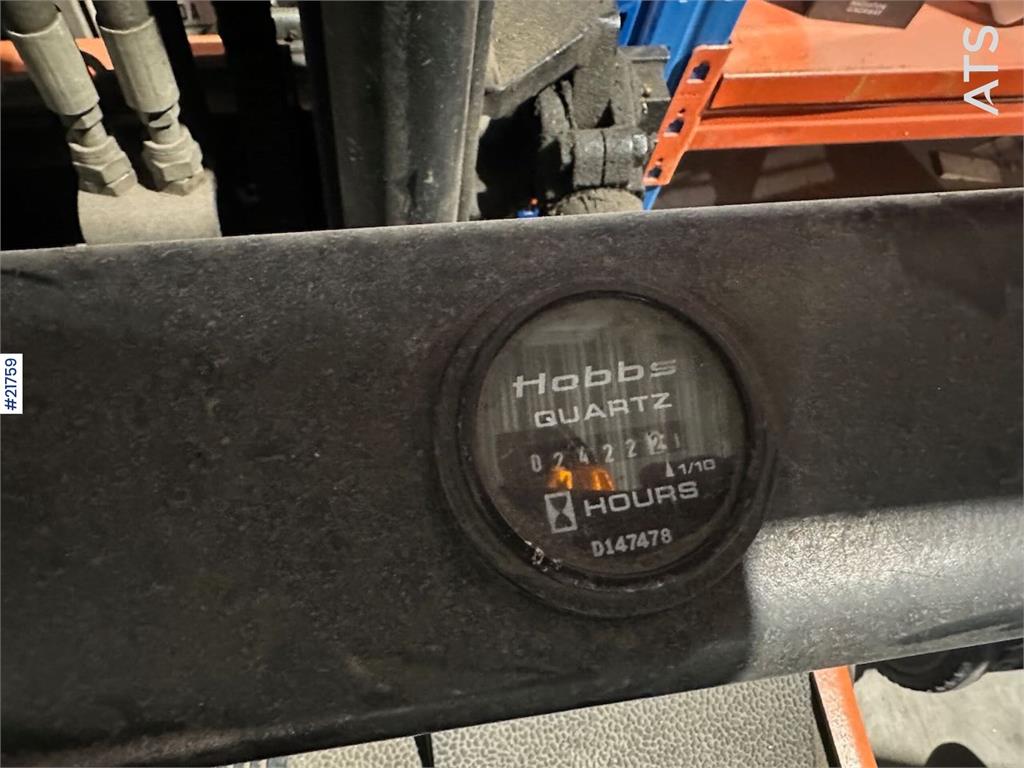 Daewoo B20T truck w/ 4.5 m lift height