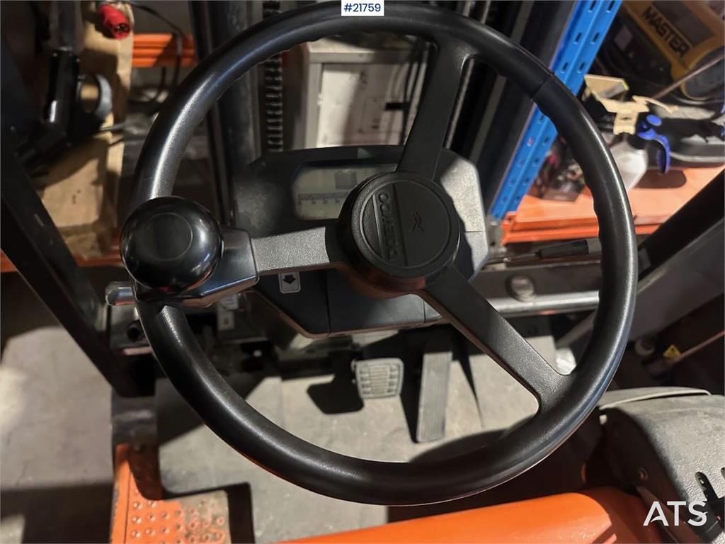 Daewoo B20T truck w/ 4.5 m lift height