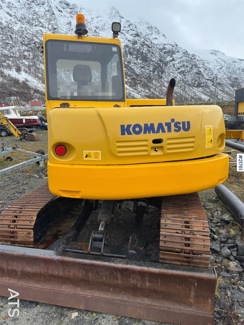 Komatsu PC95R w/ bucket