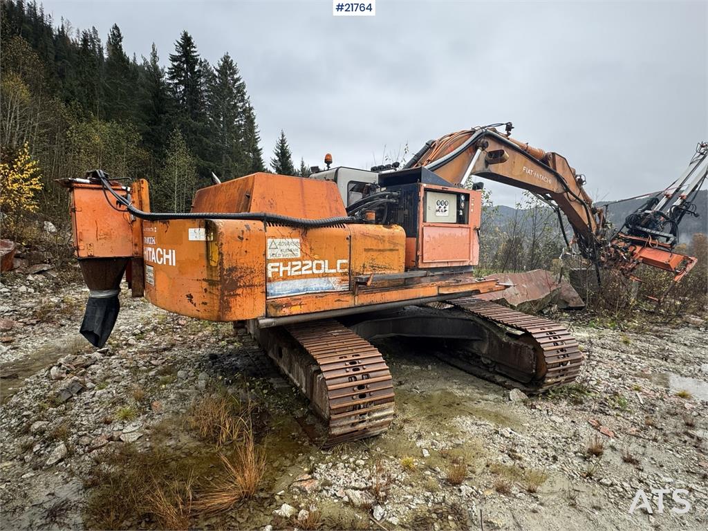 Hitachi FH 220 LC