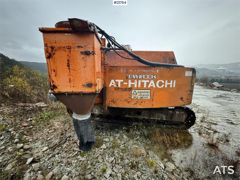 Hitachi FH 220 LC
