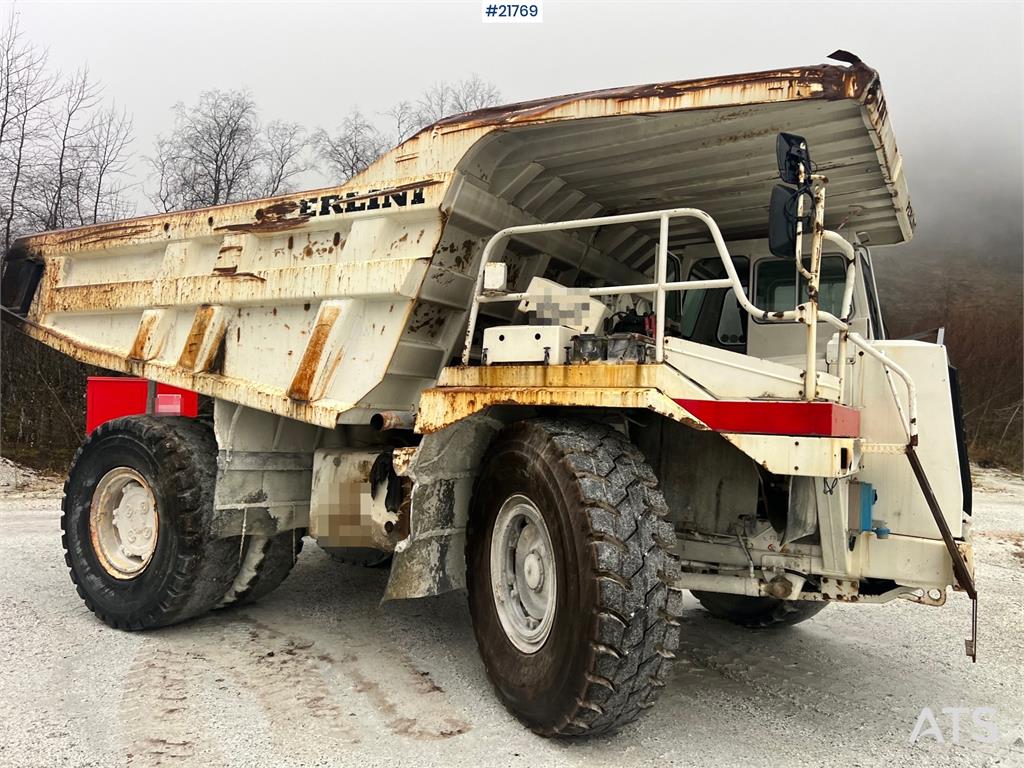 Perlini DP705 Dump Truck