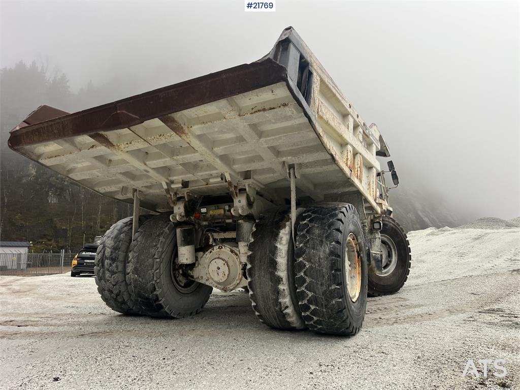 Perlini DP705 Dump Truck