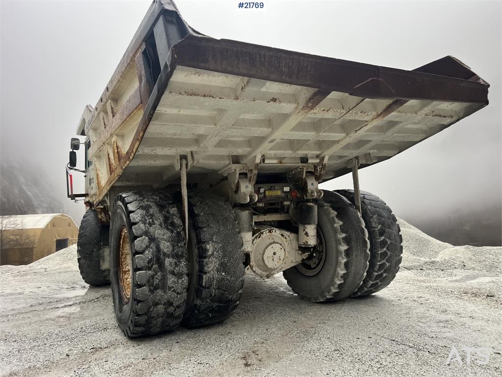 Perlini DP705 Dump Truck