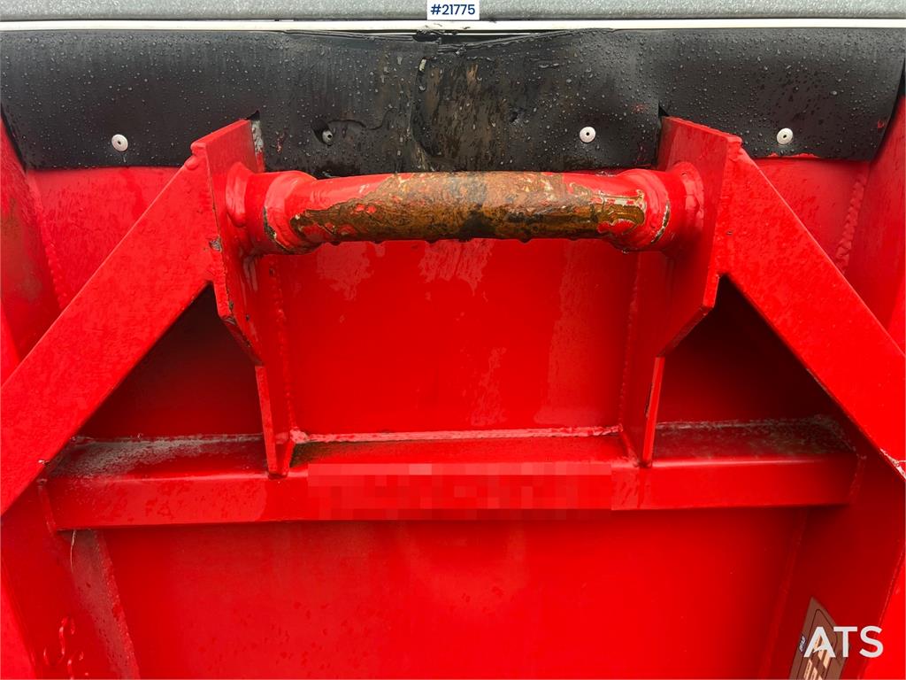 [Other] BFAB asphalt tank w/ air-controlled canopy