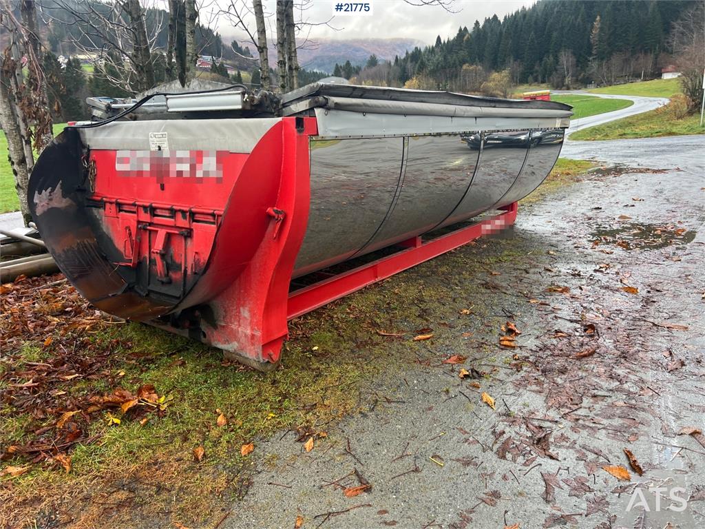 [Other] BFAB asphalt tank w/ air-controlled canopy