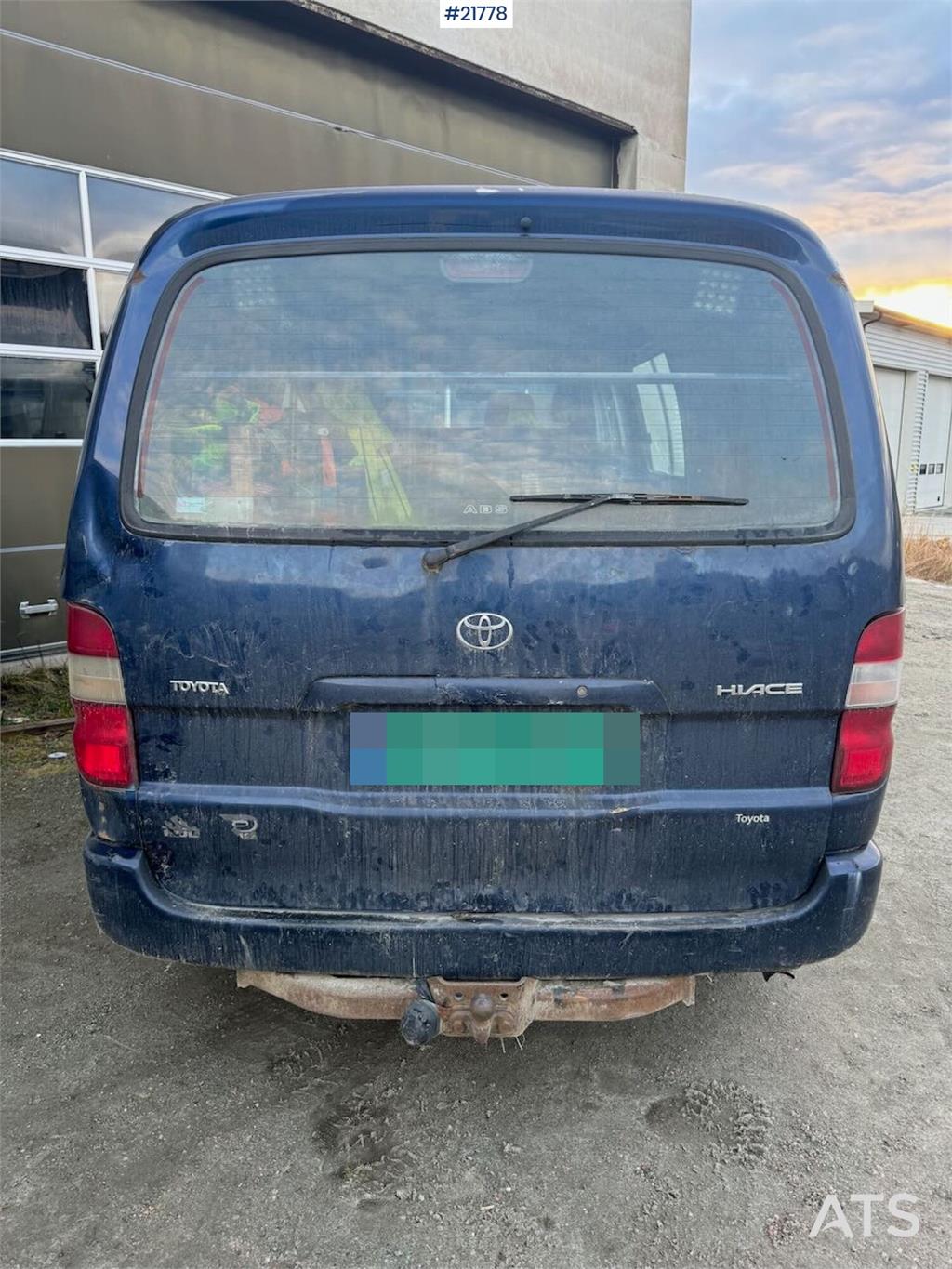 Toyota Hiace 4x4 – long version