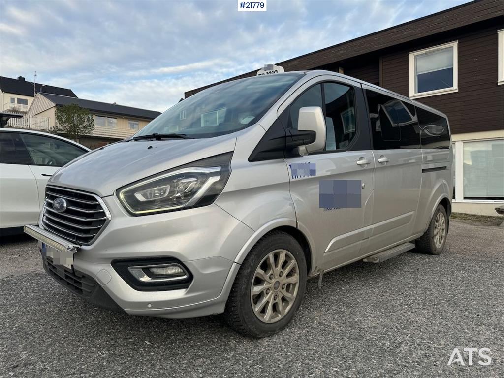 Ford Tourneo 8-seater