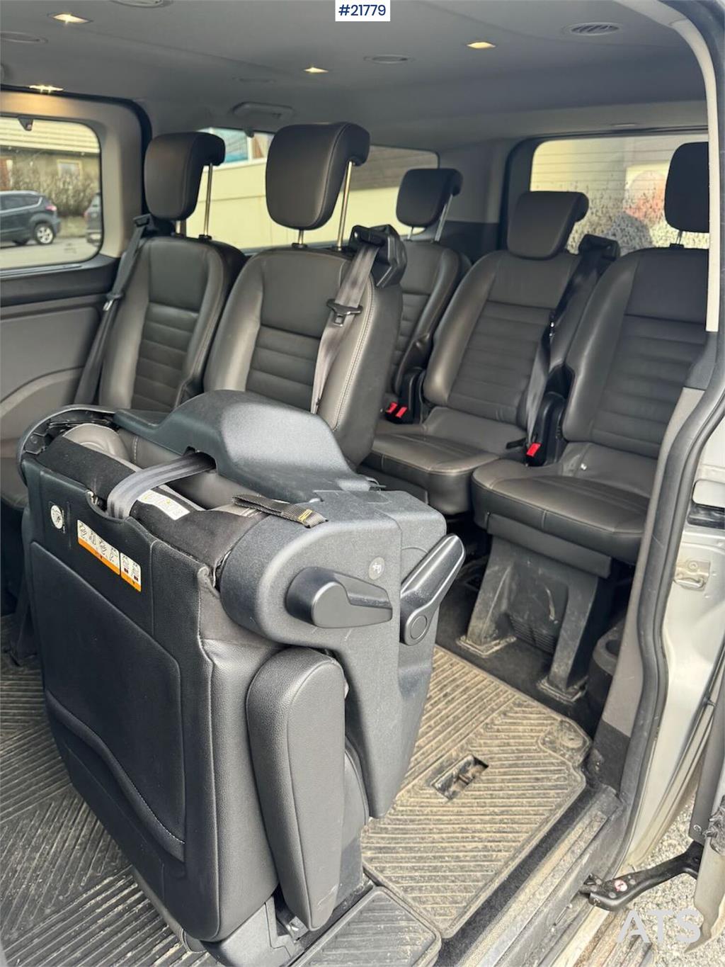 Ford Tourneo 8-seater