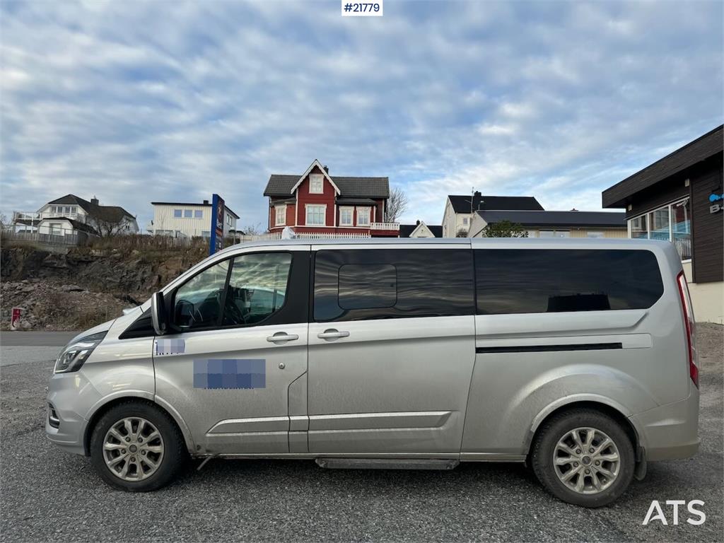 Ford Tourneo 8-seater