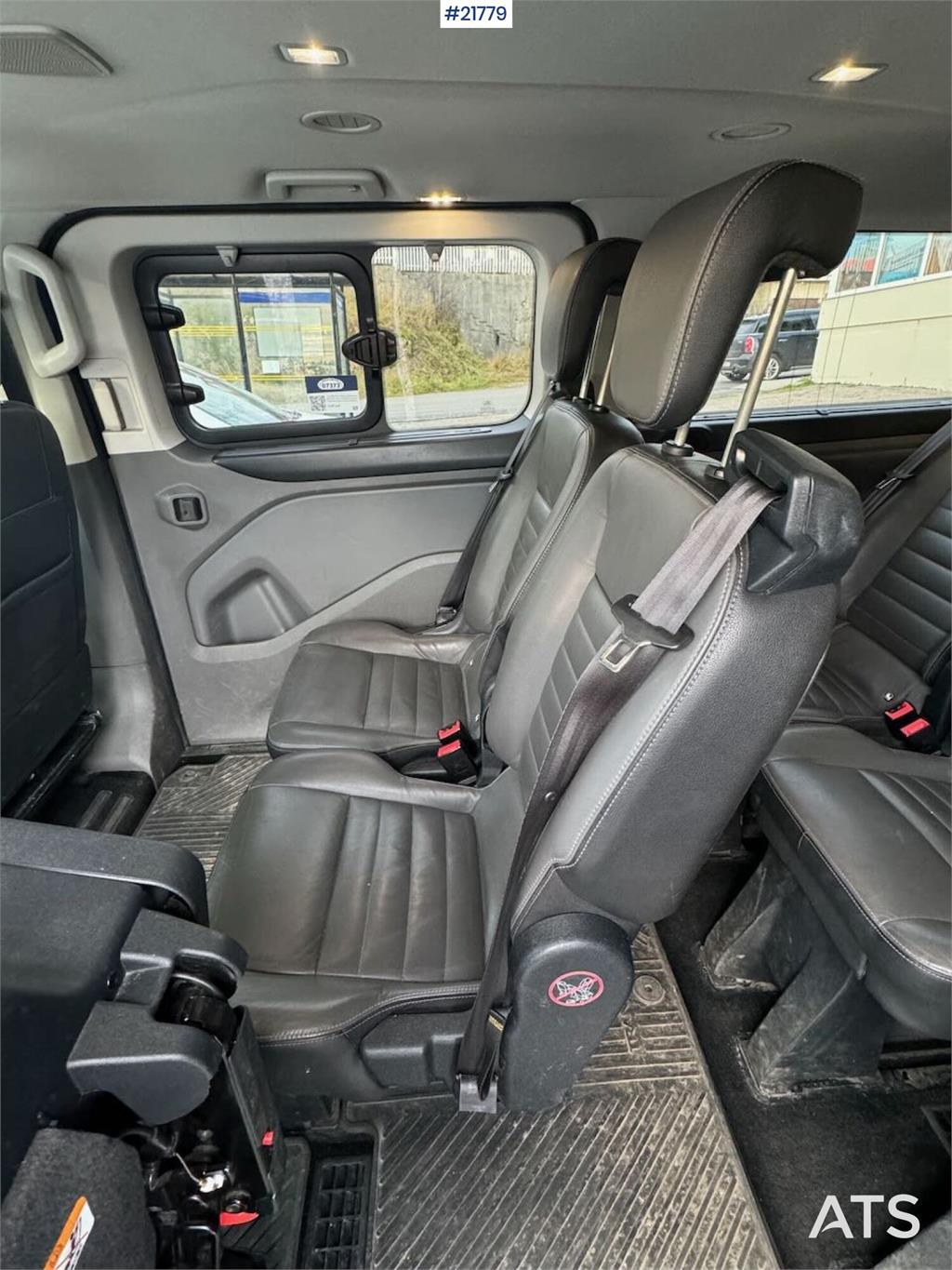 Ford Tourneo 8-seater