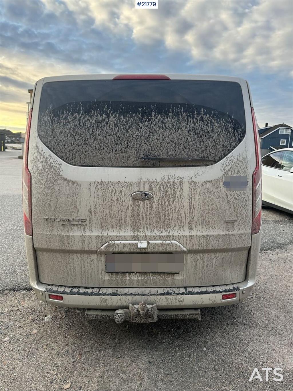 Ford Tourneo 8-seater