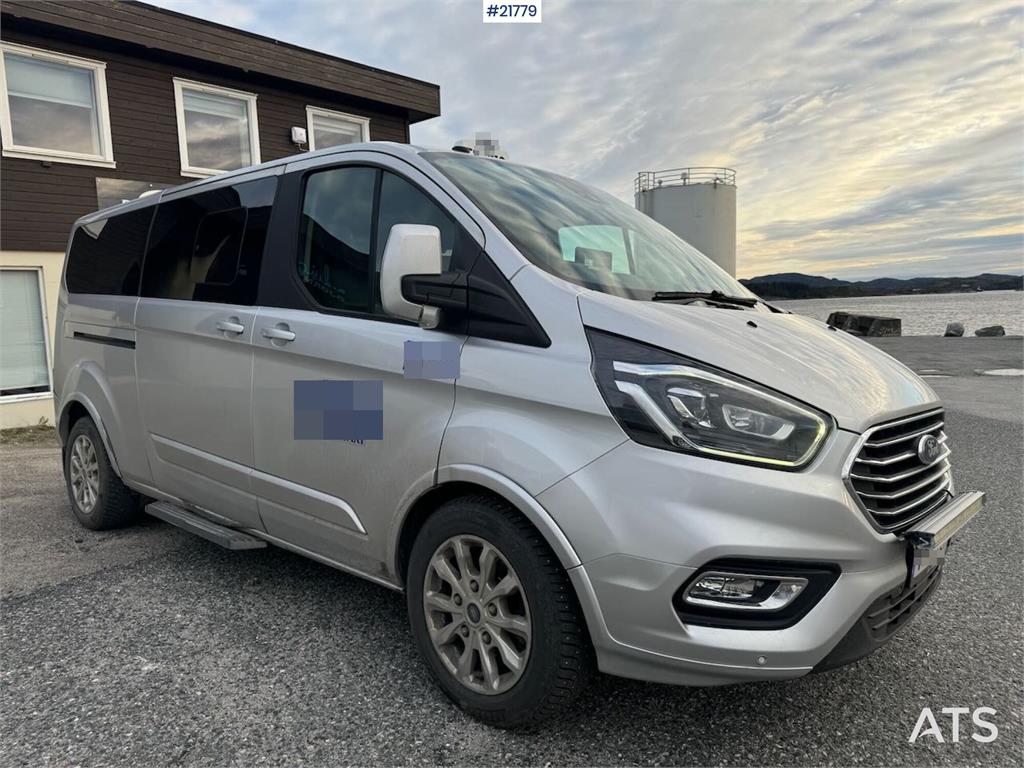 Ford Tourneo 8-seater