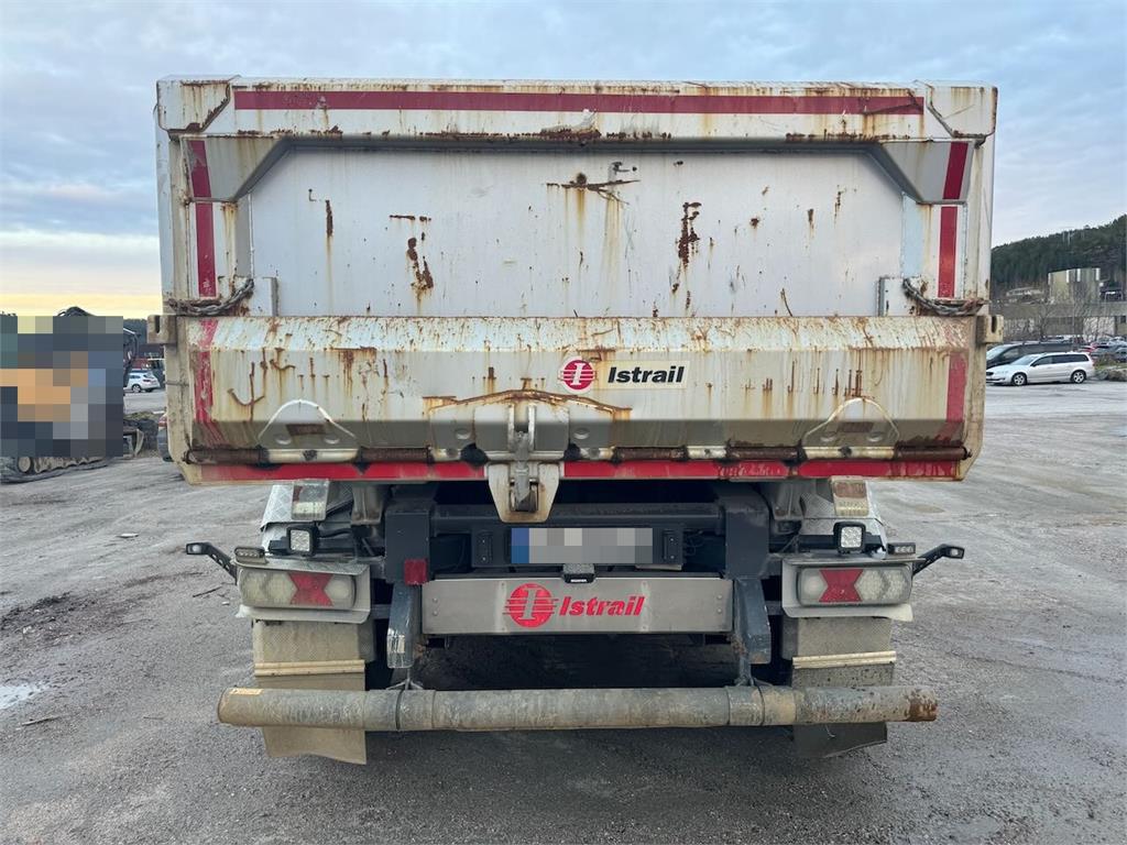 Istrail Triple Axle Trailer