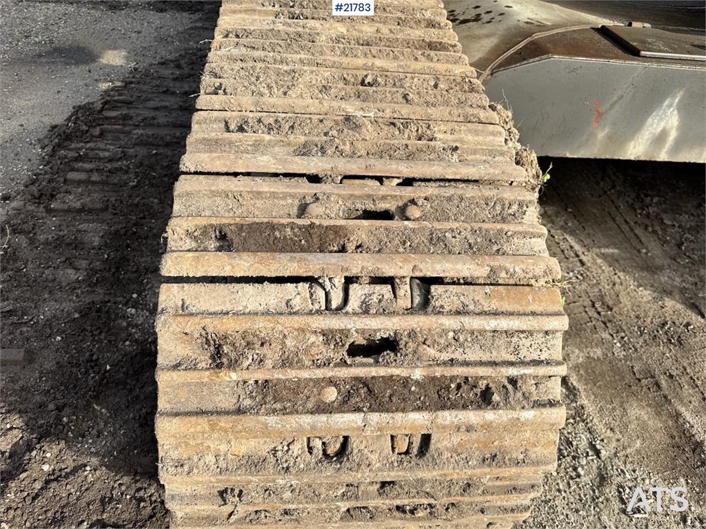 Volvo EC250 w/ Rototilt, GPS and 2 buckets.