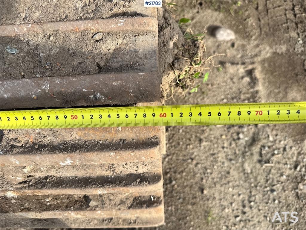 Volvo EC250 w/ Rototilt, GPS and 2 buckets.